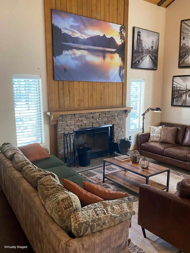 1266 Timber Ln in South Lake Tahoe, CA - Building Photo - Building Photo