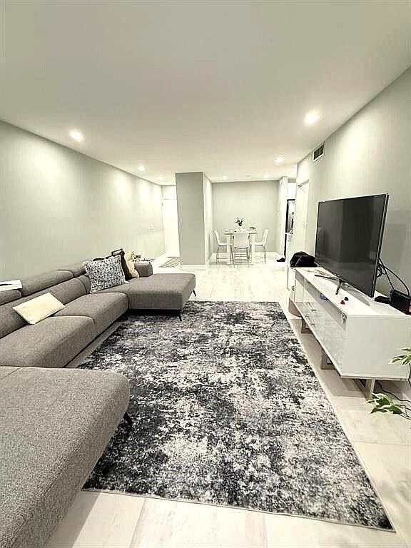 2191 NE 68th St in Fort Lauderdale, FL - Building Photo - Building Photo