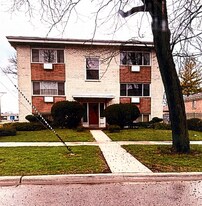 2130 S 13th Ave in Broadview, IL - Building Photo