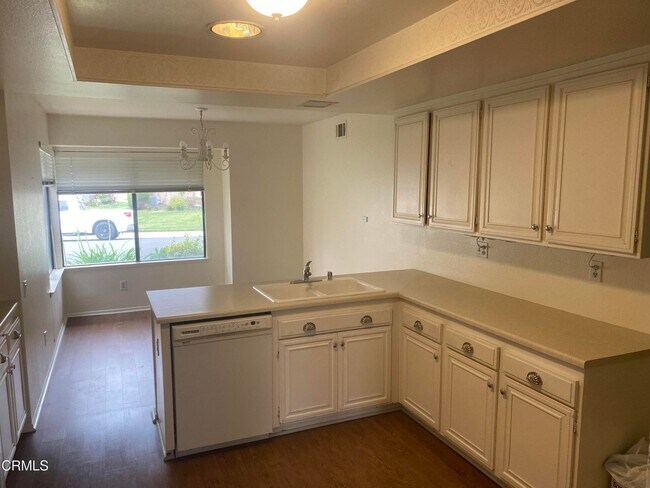 17109 Village 17 in Camarillo, CA - Building Photo - Building Photo