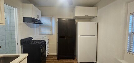 408 Keleher Ave NW in Albuquerque, NM - Building Photo - Building Photo