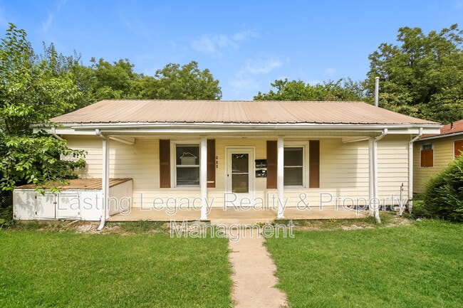 property at 900 N Graham Ave