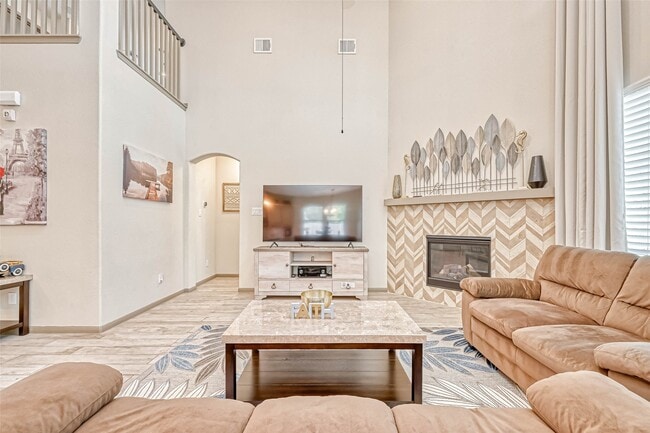 property at 127 Teralyn Grv Lp