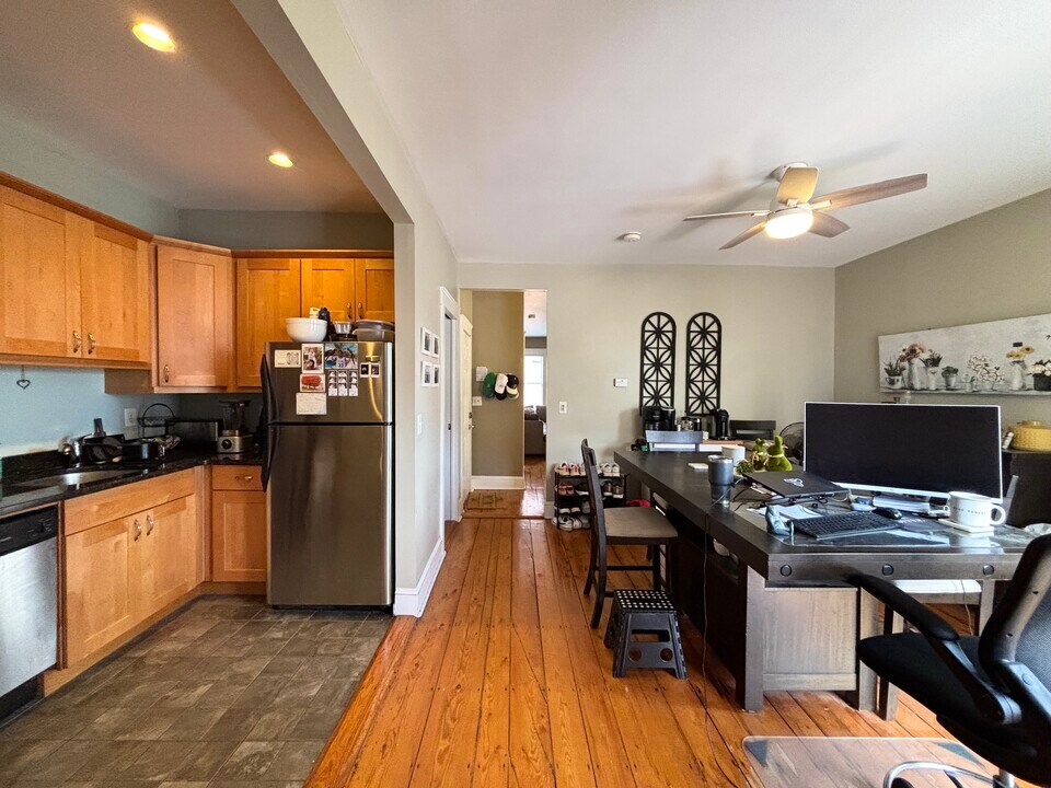 35 Mystic St, Unit 2 in Boston, MA - Building Photo