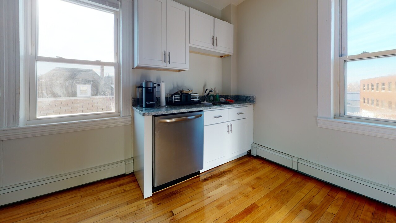 13 Winship St, Unit 9-3 in Boston, MA - Building Photo