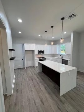 2240 Caroline St in Mandeville, LA - Building Photo - Building Photo