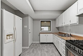 174 Brigadoon Cir in St. Louis, MO - Building Photo - Building Photo