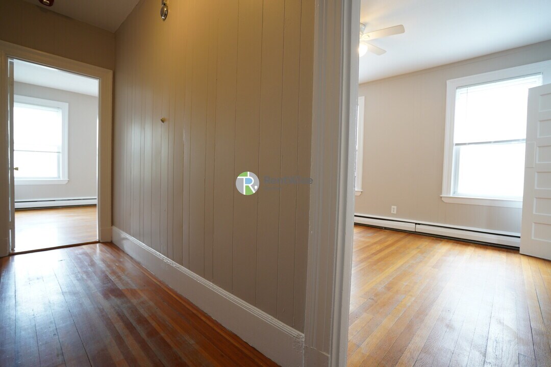 5 Ashford Ct in Boston, MA - Building Photo