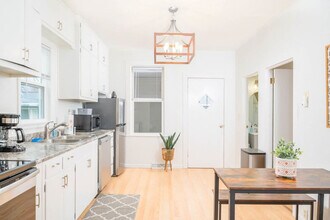 405 Michigan St, Unit ID1061622P in Oshkosh, WI - Building Photo - Building Photo