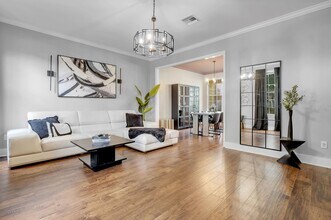 4311 Four Oaks Blvd in Tallahassee, FL - Building Photo - Building Photo
