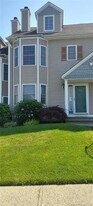 273 Bridge St in Groton, CT - Building Photo