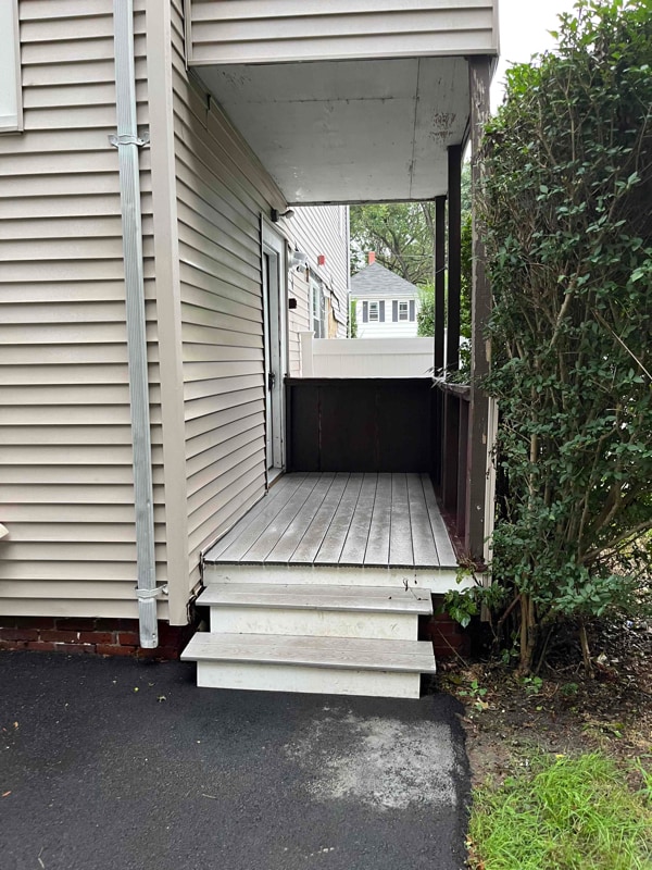 17 Lenox Ave in West Warwick, RI - Building Photo - Building Photo