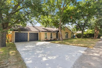 9807 Kendal Dr in Austin, TX - Building Photo - Building Photo