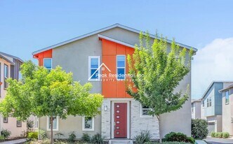 4414 Ocean Ln in Elk Grove, CA - Building Photo
