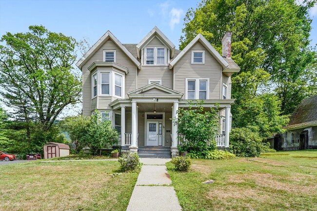 34 Market St, Unit 2