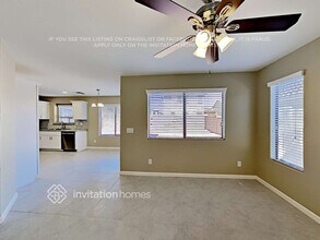 16152 W Moreland St, Unit C410 in Goodyear, AZ - Building Photo - Building Photo