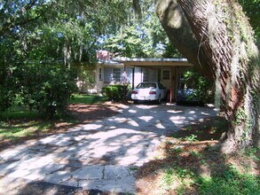 519 NW 19th St in Gainesville, FL - Building Photo - Building Photo