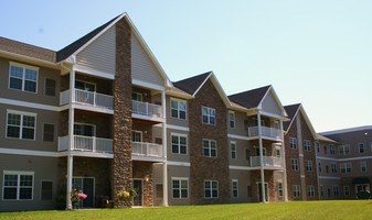 Falcon Trace Active Adult Living Apartments