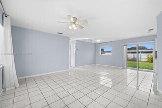 13710 Harrison St in Miami, FL - Building Photo - Building Photo