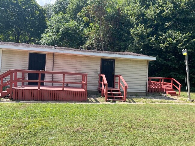 815.5-B N Griffin St