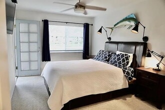 1682 Circa Del Lago in San Marcos, CA - Building Photo - Building Photo