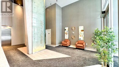 40 Nepean St in Ottawa, ON - Building Photo - Building Photo