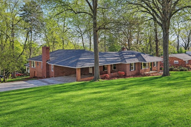 property at 2415 Apricot Ln