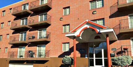 The Park Terrace in Omaha, NE - Foto de edificio - Interior Photo