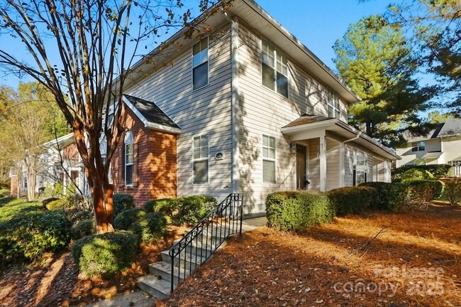 4282 Melrose Club Dr, Unit 3+2 in Matthews, NC - Foto de edificio - Building Photo