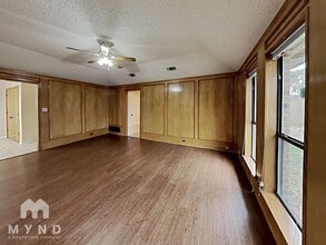 4211 Spring Meadow Ln in Flower Mound, TX - Foto de edificio - Building Photo