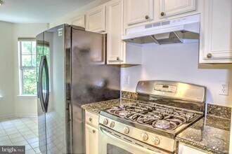12 Taft Ct in Princeton, NJ - Building Photo - Building Photo