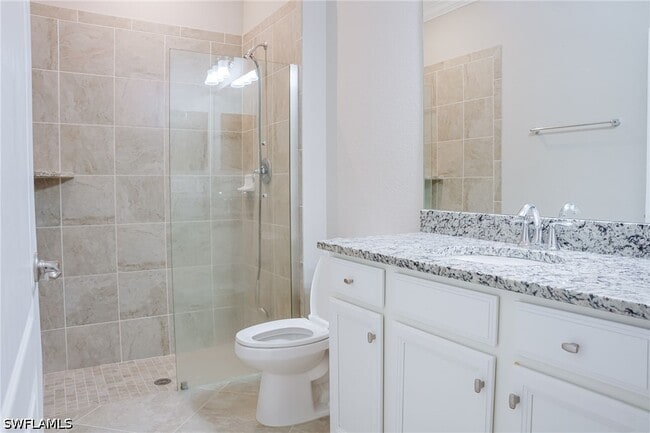 property at 1573 Vizcaya Ln