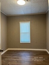 1727 Pease Ave in Sumner, WA - Building Photo - Building Photo