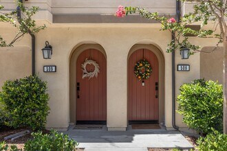 508 English Bluffs in Lake Forest, CA - Building Photo - Building Photo