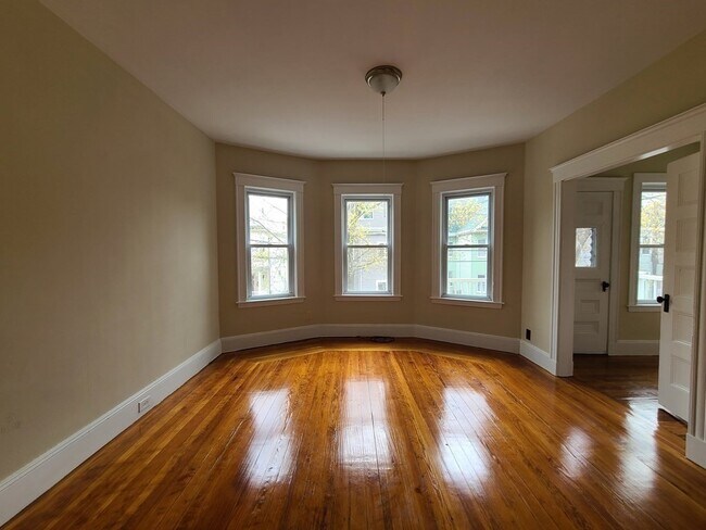31 Spencer Ave in Somerville, MA - Building Photo - Building Photo