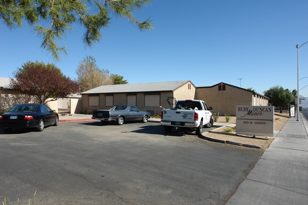 Ruby Duncan Manor in Las Vegas, NV - Building Photo