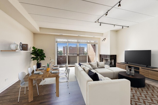 1332 W Madison St in Chicago, IL - Building Photo - Building Photo