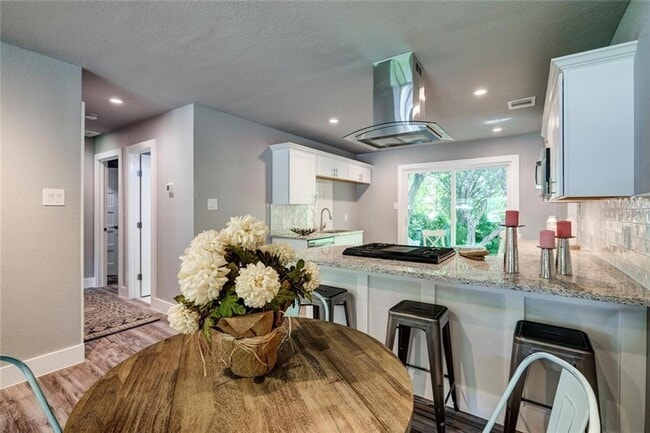 2321 Lakehurst Dr in Austin, TX - Building Photo - Building Photo