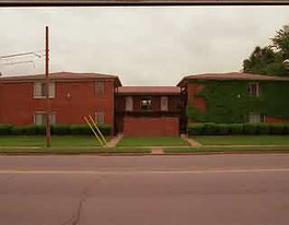 Tireman Apartments in Dearborn, MI - Building Photo