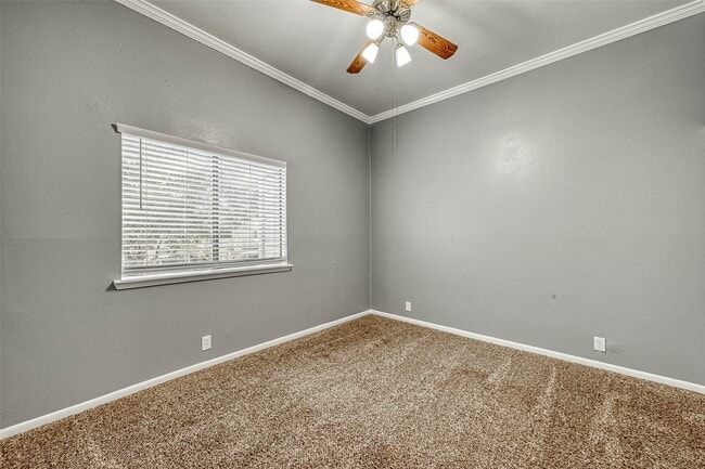 11733 Lakeside Pl Dr