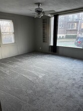 1488 E Thacker St, Unit 1 in Des Plaines, IL - Building Photo - Building Photo