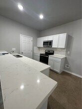 1204 N 8th St in Killeen, TX - Foto de edificio - Building Photo