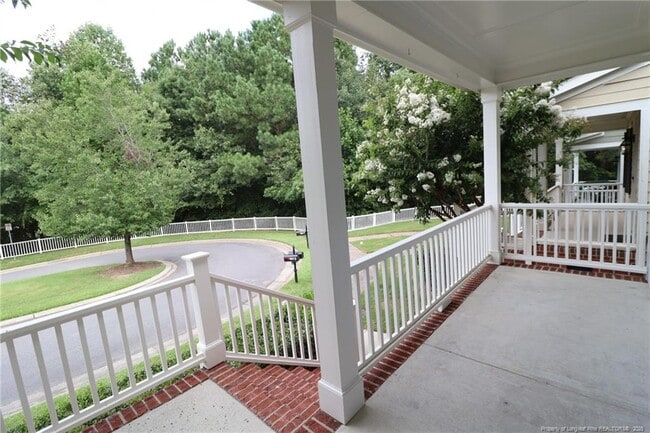 5013 Sunny Creek Ln in Apex, NC - Building Photo - Building Photo