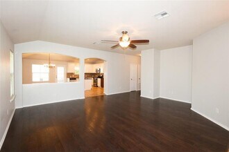 102 Craig Parry Cove in Round Rock, TX - Building Photo - Building Photo