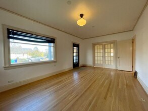 8408 N Smith St in Portland, OR - Building Photo - Building Photo