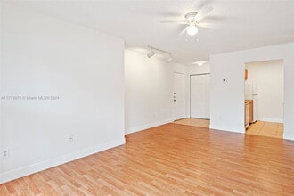 4241 W McNab Rd in Pompano Beach, FL - Building Photo - Building Photo