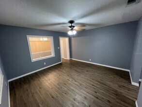 801 E Lake Ave, Unit 807 in Tampa, FL - Building Photo - Building Photo