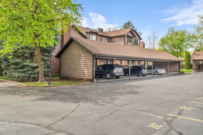 property at 1120 Canyon Rd