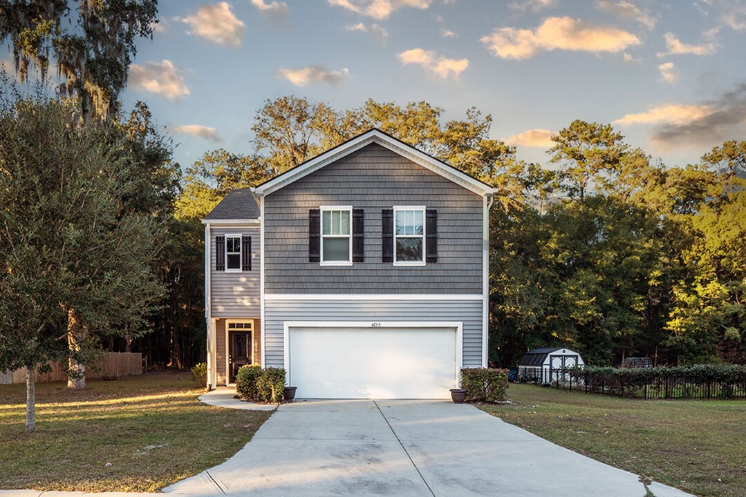 4899 Tidal Walk Dr in Beaufort, SC - Building Photo