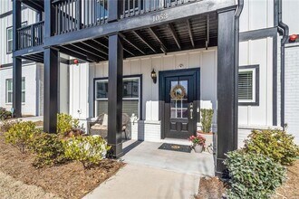1052 Knoxboro Ln in Woodstock, GA - Building Photo - Building Photo
